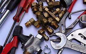 outils de plomberie et débouchage